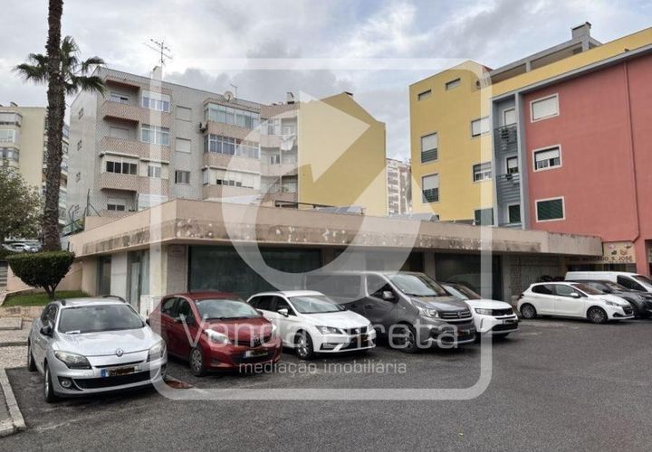 L'establiment comercial a Odivelas, Lisbon, Odivelas - € 395.000 | Ref: VD-2604086/W1/DD - foto 1