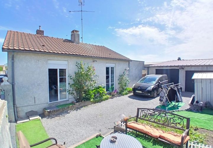 Villa a Ramillies, Nord, Ramillies - € 98.000 | Ref: 7675346 - foto 1