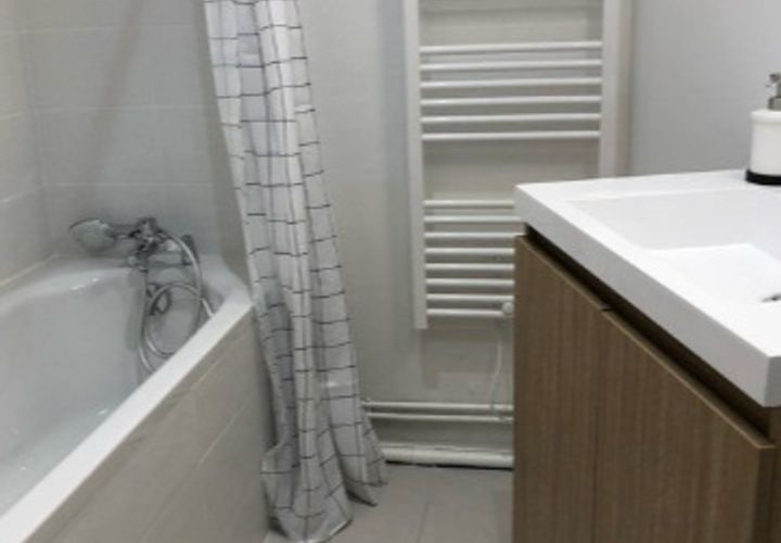 Villa a Bordeaux, Gironde, Bordeaux - € 740/mes | Ref: C2L-260428-A1WL - foto 1