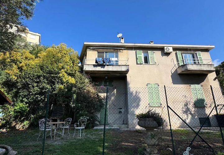 Villa a Nice, Alpes-Maritimes, Nice - € 780.000 | Ref: 86669049 - foto 1