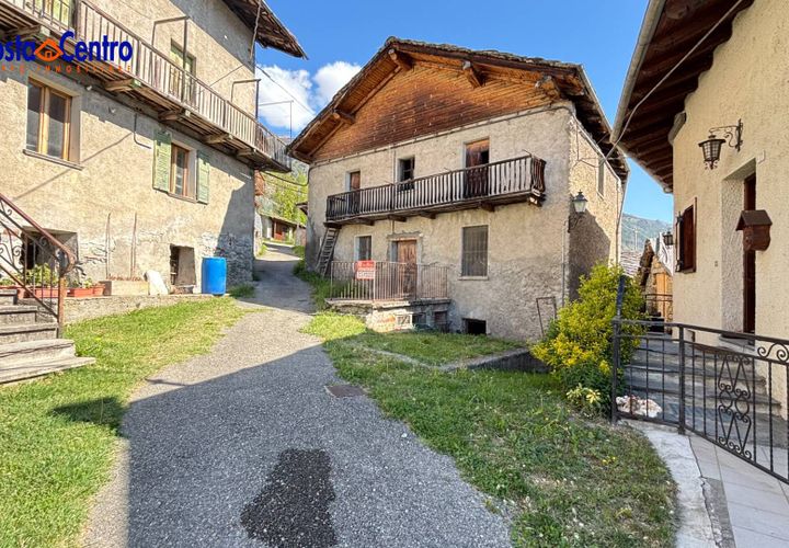 Landejendom i Saint-Pierre, Aosta Valley, Saint-Pierre - € 95.000 | Ref: 5758 - foto 1
