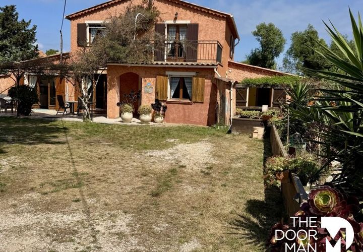 Villa a Hyeres, Var, Hyeres - € 599.000 | Ref: 10012 - foto 1