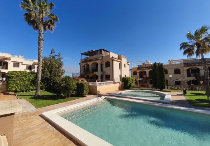 Bungalou a Torrevieja, Alicante, Torrevieja - € 189.000 | Ref: C2012RH/11253 - foto 1