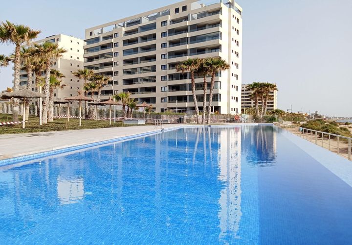 Apartamento en Punta Prima, Alicante, Punta Prima - € 509.000 | Ref: 27-109-250-11-603/77230 - photo 1