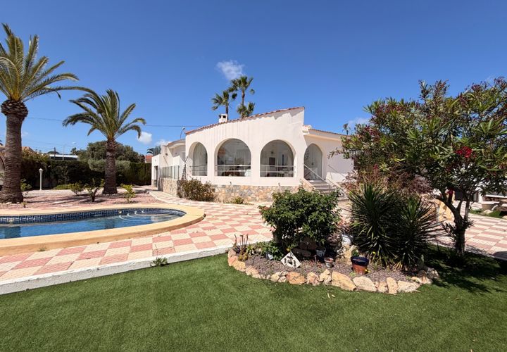 Villa a Ciudad Quesada, Alicante, Ciudad Quesada - € 450.000 | Ref: 11-19295/77294 - foto 1