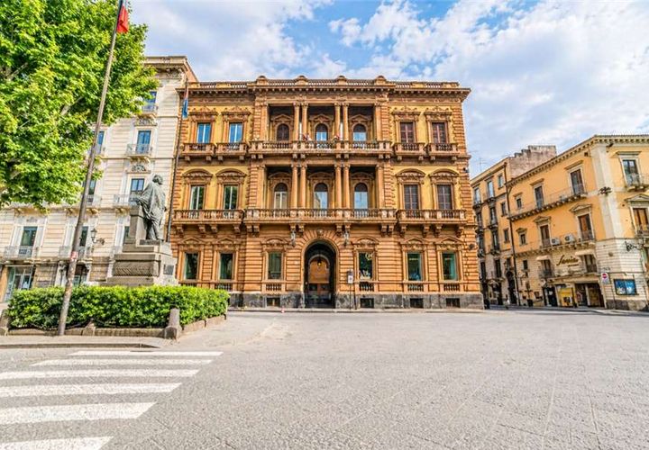 Apartament a Catania, Catania, Catania - € 9.000/mes | Ref: 41 - foto 1