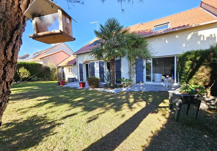 Villa em Cholet, Maine-et-Loire, Cholet - € 378.800 | Ref: 16_ABD-0025077 - foto 1