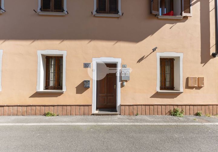 L'establiment comercial a Leno, Brescia, Leno - € 550/mes | Ref: 6415062020-1416 - foto 1