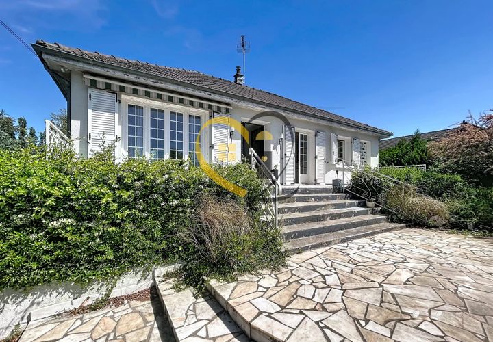 Villa a Vierzon, Cher, Vierzon - € 169.000 | Ref: 86927356 - foto 1