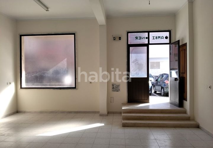 Erhvervsejendom i Cacem, Lisbon, Cacem - € 165.000 | Ref: PF042605-AL - foto 1