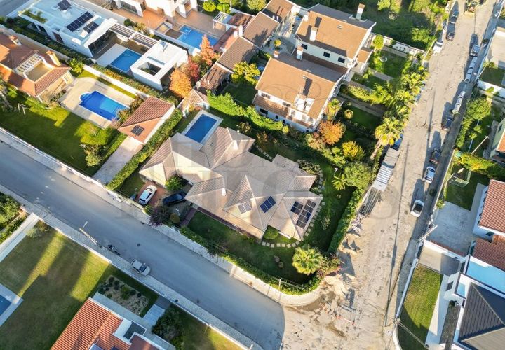 Villa i Corroios, Setubal, Corroios - € 1.450.000 | Ref: HT_307071 - foto 1
