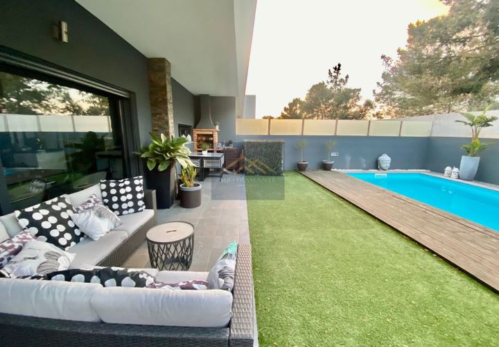 Villa i Almada, Setubal, Almada - € 697.500 | Ref: CAS_316 - foto 1