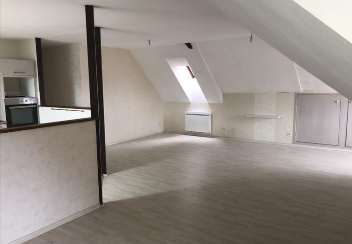 Apartament a Riom, Puy-de-Dome, Riom - € 640/mes | Ref: VBSOUBRAT4 - foto 1