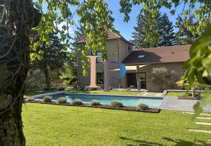 Villa i Charlieu, Loire, Charlieu - € 420.000 | Ref: 4555 - foto 1