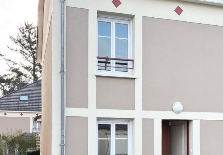 Villa i Alencon, Orne, Alencon - € 98.000 | Ref: 61-21-000216 - foto 1