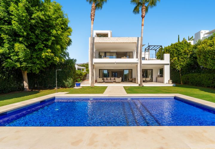 Villa en Marbella, Malaga, Marbella - € 4.290.000 | Ref: BLXC-1567 - photo 1
