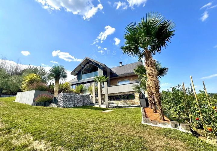 Villa i Rumilly, Haute-Savoie, Rumilly - € 835.000 | Ref: M2207JX - foto 1
