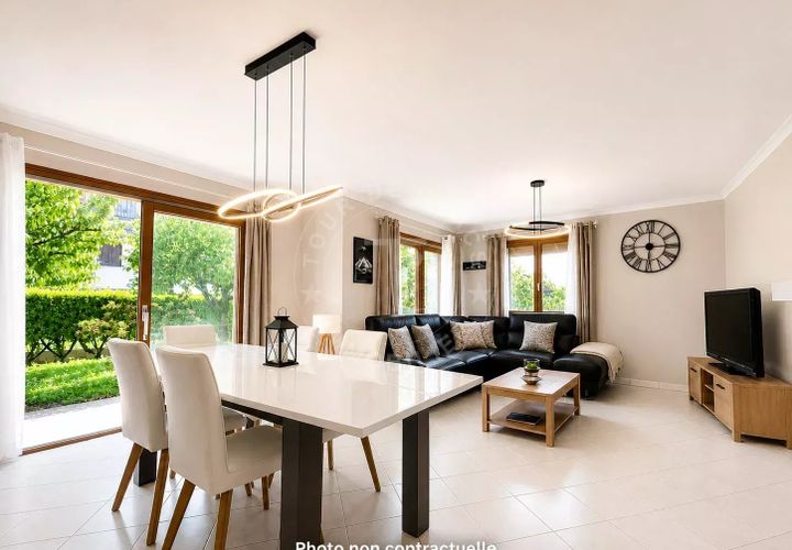 Villa a Annecy, Haute-Savoie, Annecy - € 847.600 | Ref: M2327IN-RG - foto 1