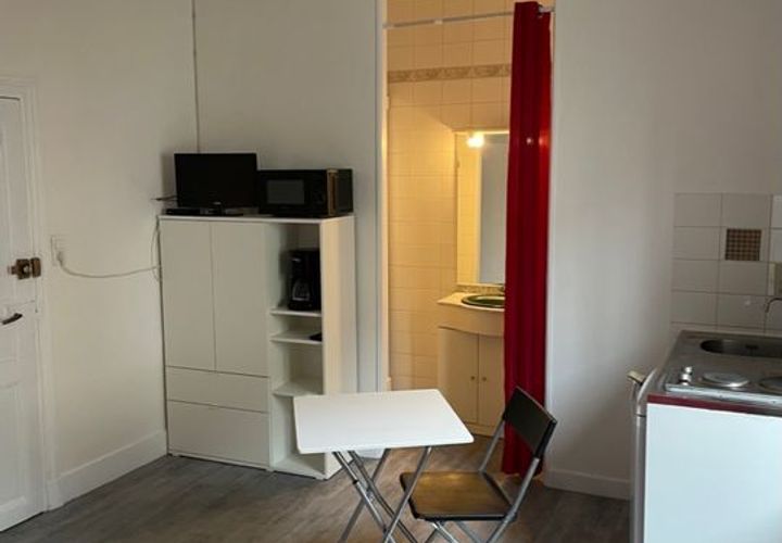 Studio in Lezoux, Puy-de-Dome, Lezoux - € 390/month | Ref: 227404 - photo 1