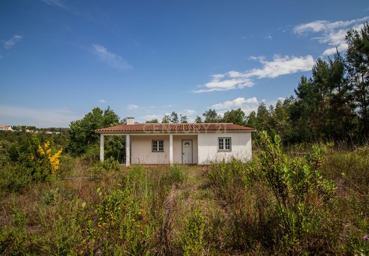 Helårsgrund i Coimbra, Coimbra, Coimbra - € 200.000 | Ref: C0372-01786 - foto 1