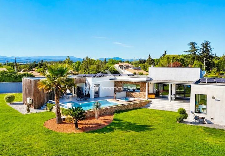 Villa a Alès, Gard, Alès - € 699.000 | Ref: 2710 - foto 1