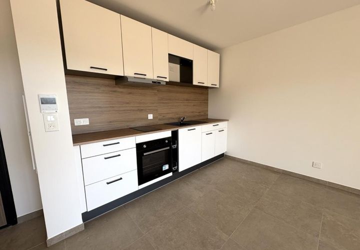 Apartament a Borgo, Haute-Corse, Borgo - € 690/mes | Ref: 84421 - foto 1