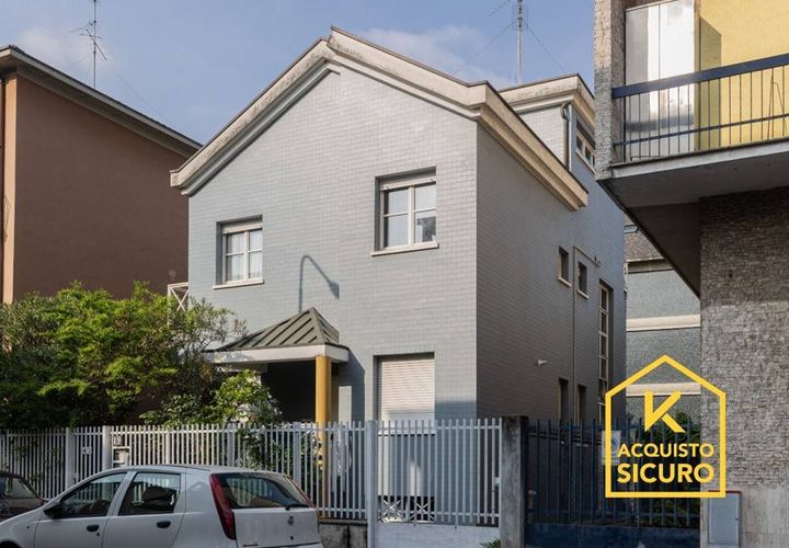 Villa i Milan, Milan, Milan - € 1.250.000 | Ref: 26/041 DonCarloPorro - foto 1