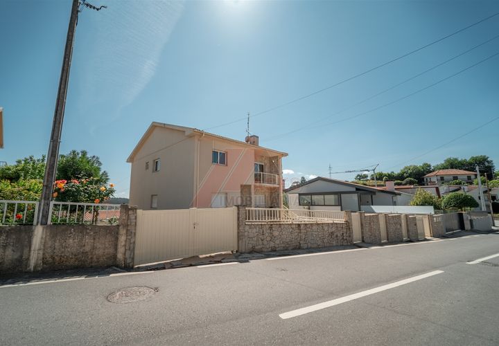 Villa i Fafe, Braga, Fafe - € 270.000 | Ref: 002-331 - foto 1