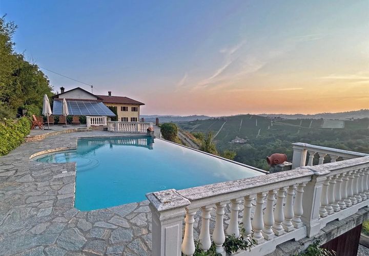 Villa a Mango, Cuneo, Mango - € 745.000 | Ref: MNG009 - foto 1