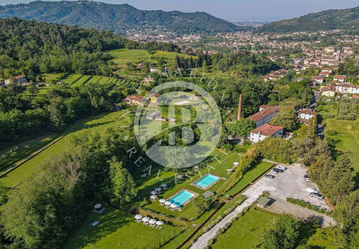 Villa i Camaiore, Lucca, Camaiore - € 1.800.000 | Ref: IB 837 - foto 1