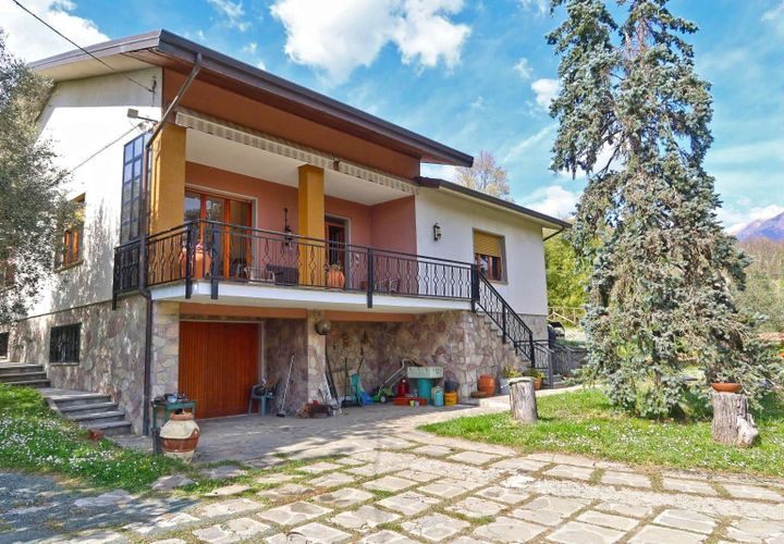 Villa i Bagnone, Massa and Carrara, Bagnone - € 430.000 | Ref: 386B-1125961 - foto 1