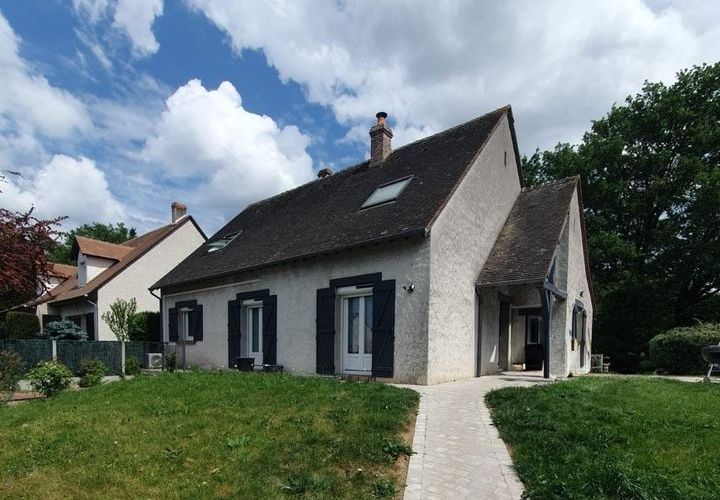Villa a Saran, Loiret, Saran - € 449.990 | Ref: 255912992 - foto 1