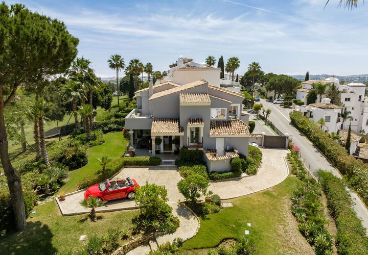 Lejlighed i Marbella, Malaga, Marbella - € 1.999.000 | Ref: MLSC2437334 - foto 1