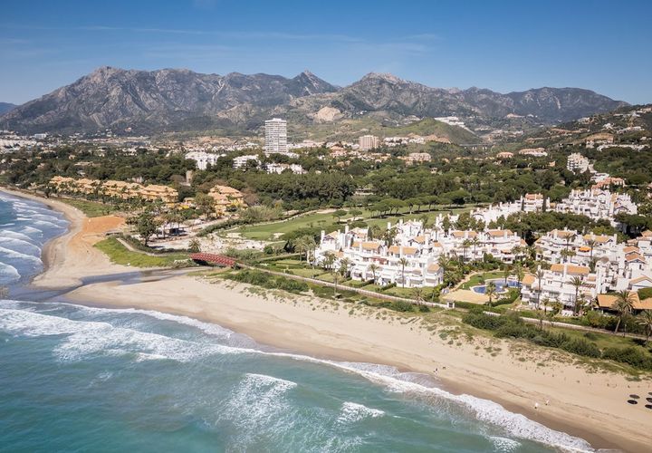 Lejlighed i Los Monteros, Malaga, Los Monteros - € 2.450.000 | Ref: MLSC7748048 - foto 1
