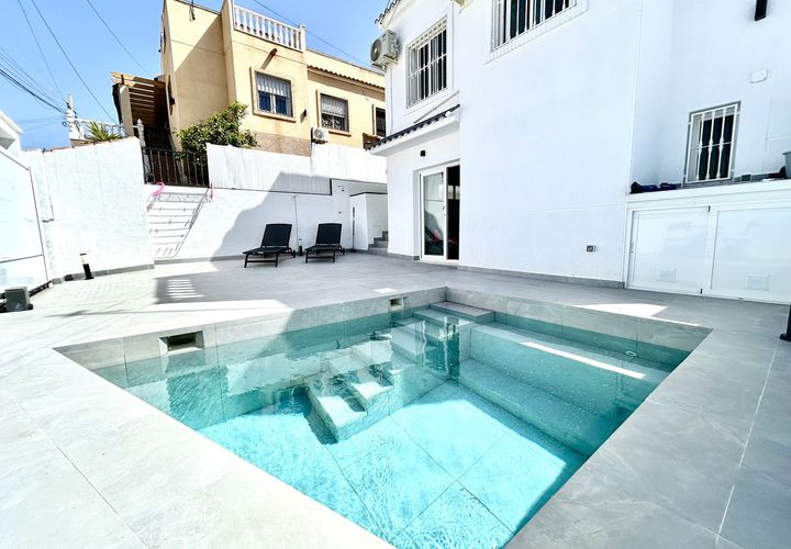 Villa i Filipinas, Alicante, Filipinas - € 459.000 | Ref: 775771 - foto 1