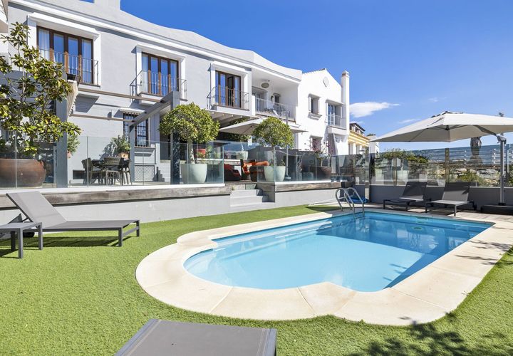 Villa i Benahavis, Malaga, Benahavis - € 995.000 | Ref: MLSC6663885 - foto 1