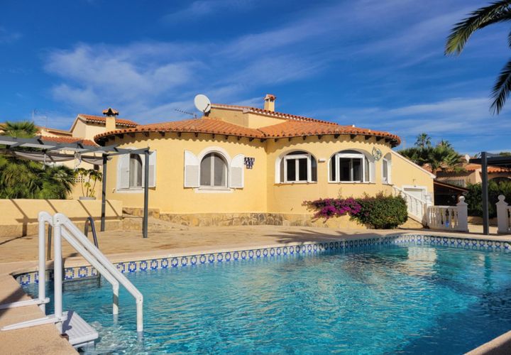 Villa en Calpe, Alicante, Calpe - € 525.000 | Ref: 748926 - photo 1