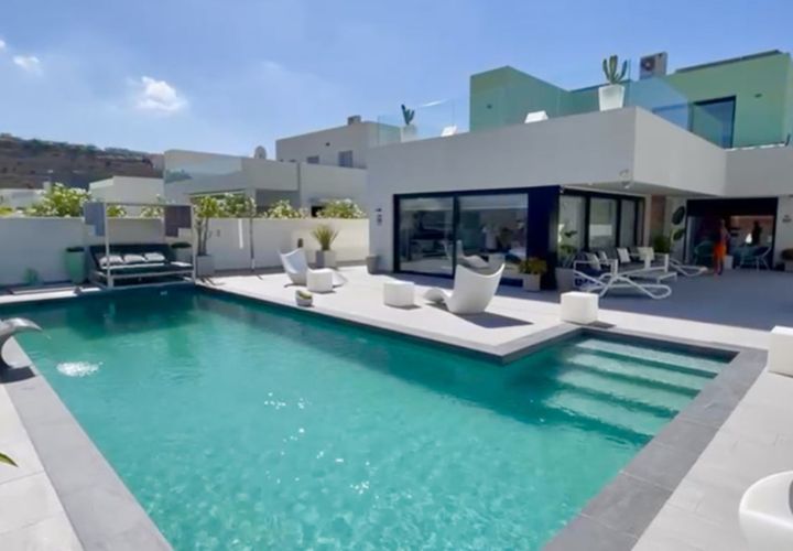 Villa i Benijofar, Alicante, Benijofar - € 575.000 | Ref: 746749 - foto 1