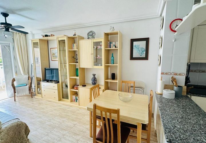 Leilighet i Torrevieja, Alicante, Torrevieja - € 124 000 | Ref: 777119 - foto 1