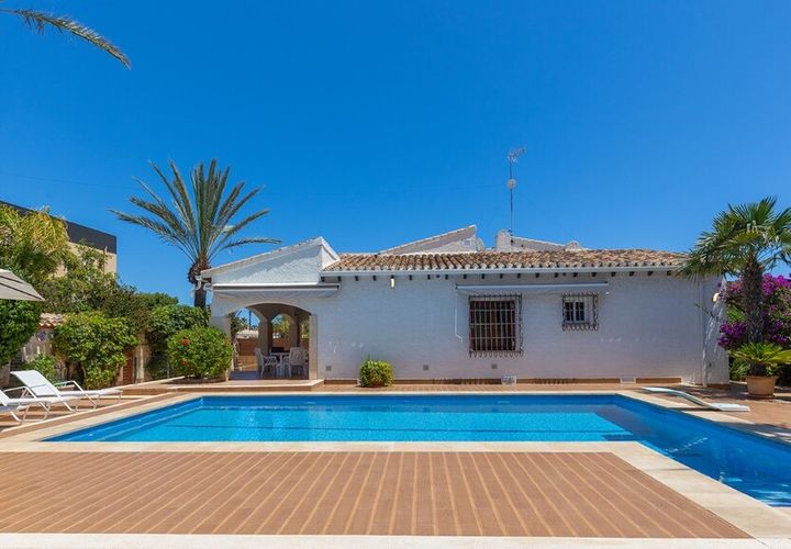 Villa i Torrevieja, Alicante, Torrevieja - € 749.900 | Ref: SPI0185 - foto 1
