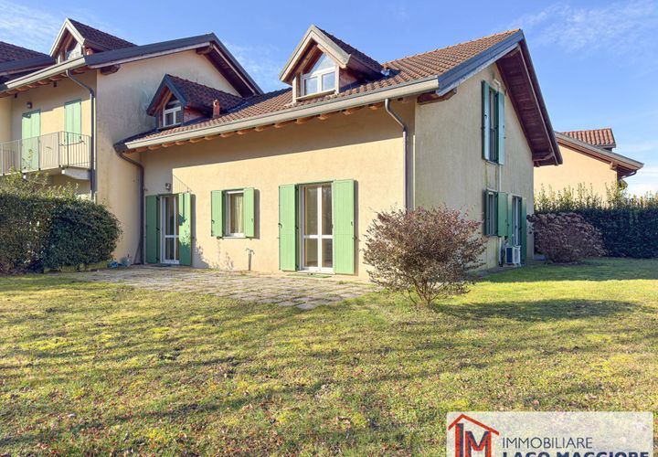 Villa en Ispra, Varese, Ispra - € 460.000 | Ref: LM 1804 - photo 1