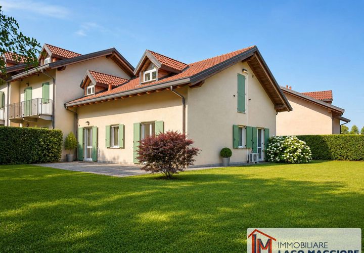 Villa in Ispra, Varese, Ispra - € 460.000 | Ref: LM 1804 - foto 1