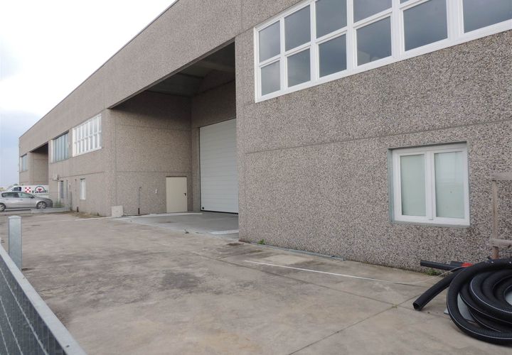 Erhvervsejendom i Mozzecane, Verona, Mozzecane - € 450.000 | Ref: 2700UF44313 - foto 1