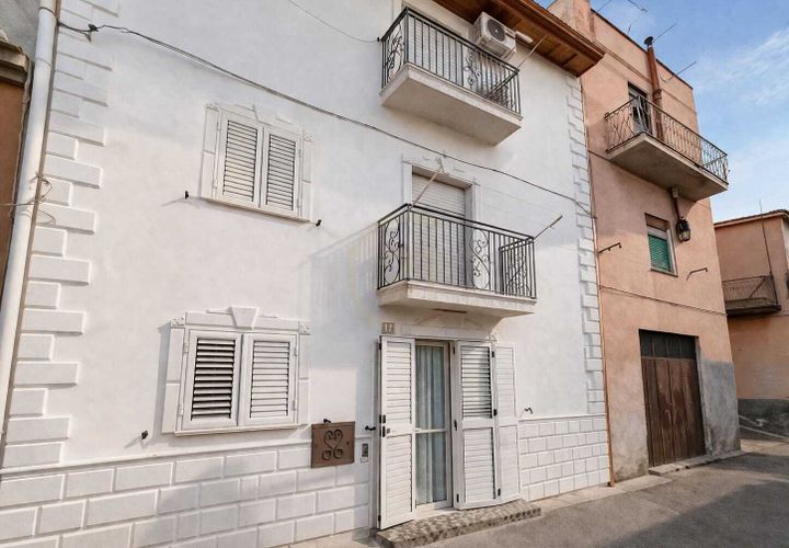 Byhus i Adrano, Catania, Adrano - € 55.000 | Ref: 7337 - foto 1