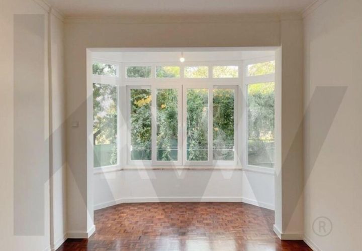 Apartament a Alges, Lisbon, Alges - € 1.200/mes | Ref: KWPT-031895 - foto 1