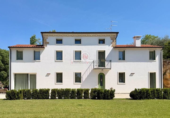 Villa i Lonigo, Vicenza, Lonigo - € 780.000 | Ref: 862 - foto 1