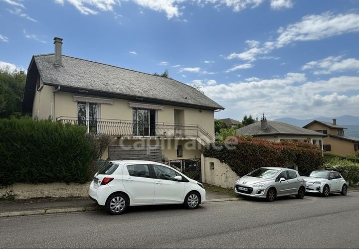 Villa a Lourdes, Hautes-Pyrenees, Lourdes - € 230.000 | Ref: 340932943471 - foto 1