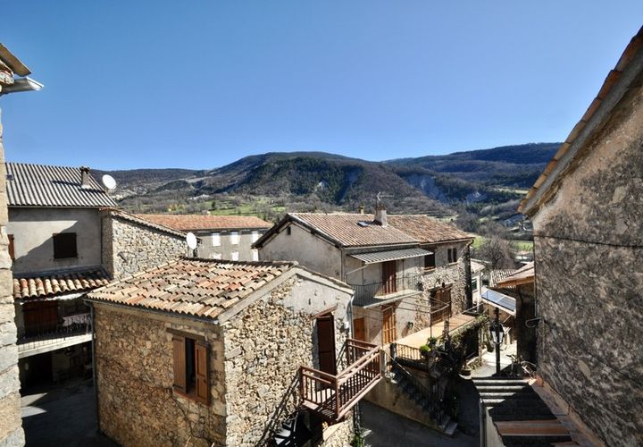 Landsbyhus i Meailles, Alpes-de-Haute-Provence, Meailles - € 60.000 | Ref: 340930921194 - foto 1
