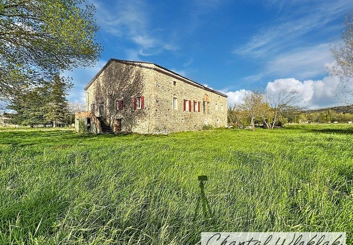 Villa a Aubenas, Ardeche, Aubenas - € 353.000 | Ref: 340939644194 - foto 1