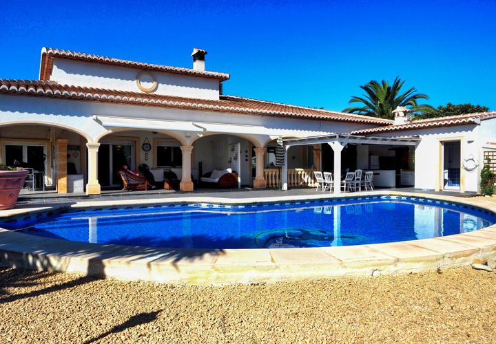 Villa en Javea, Alicante, Javea - € 765.000 | Ref: LUX5988 - photo 1